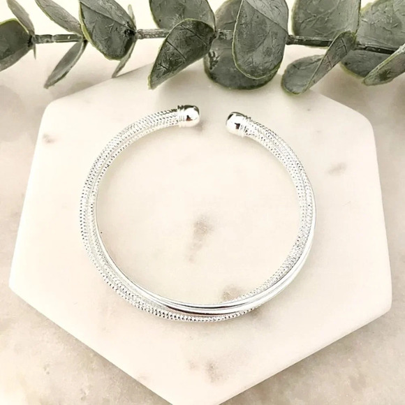 925 Sterling Silver Cuff Bracelet Silver Bangle Shiny Modern Textured Cuff - Picture 3 of 4